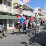 !Se le acabo el Vacilón! Municipio prohíbe por Ley las cabalgatas y correr caballos en las vías publicas de noche